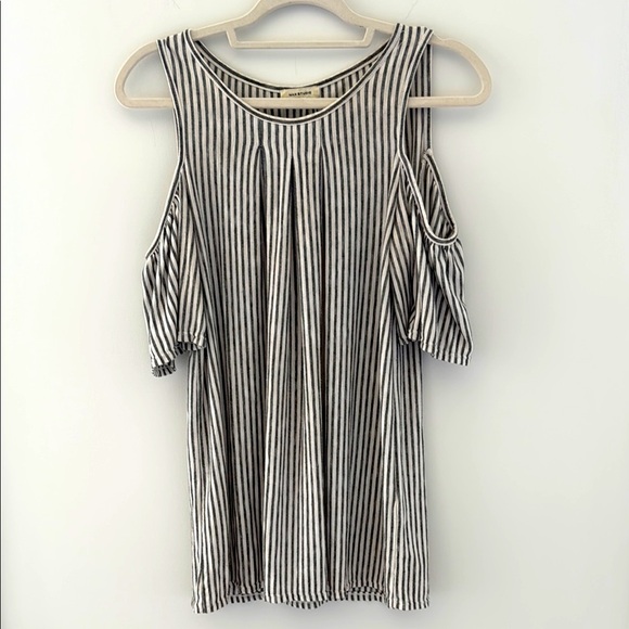 Max Studio Black and Cream Striped Top size M - Picture 2 of 8